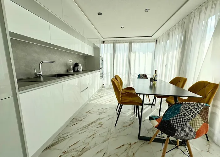 Vista 3br Free Parking شقة