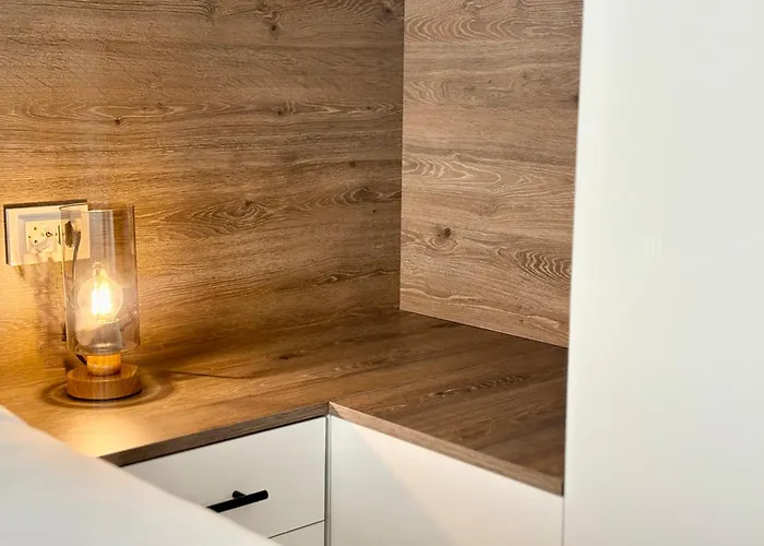 Vista 3br Free Parking شقة فارنا