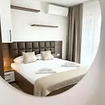 Vista 3br Free Parking Апартамент *