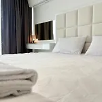 Апартамент Vista 3br Free Parking Варна