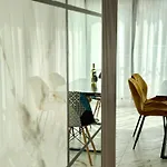 Vista 3br Free Parking Апартамент *