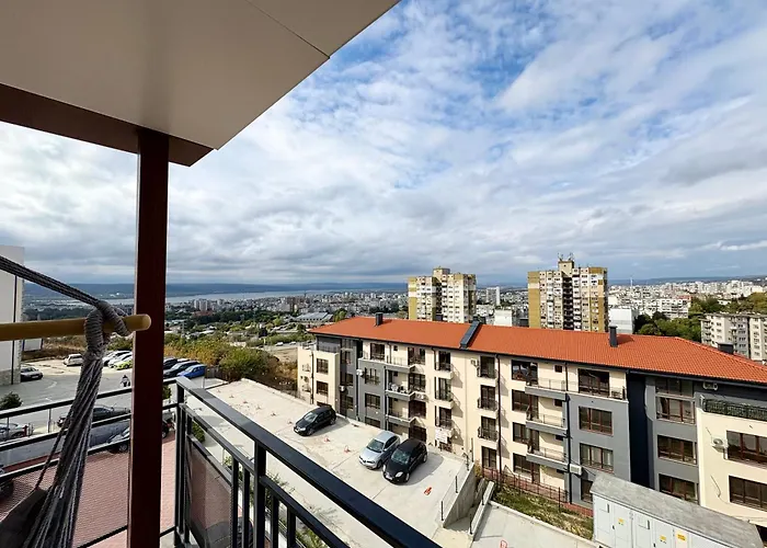 Apartment Vista 3br Free Parking Varna